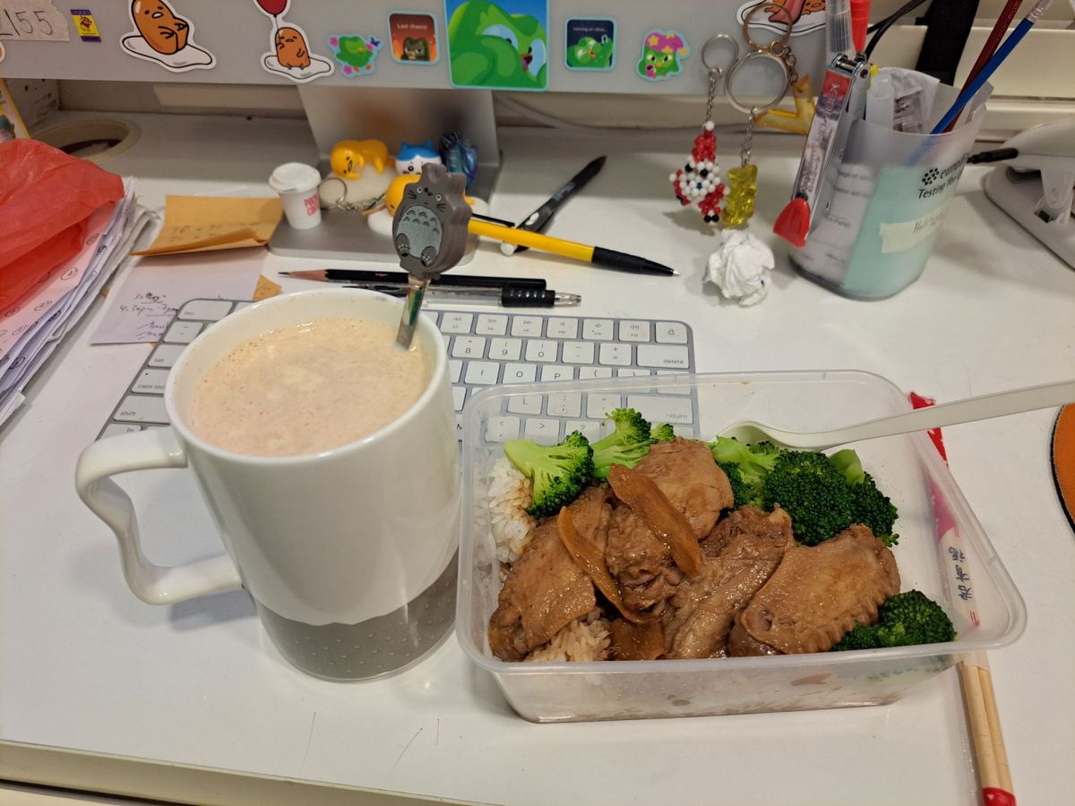 Sesame chicken and broccoli by Christina&nbsp;😋